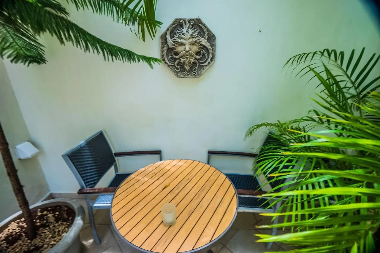 Apartment Romanina 1 Condo In Playa Del Carmen